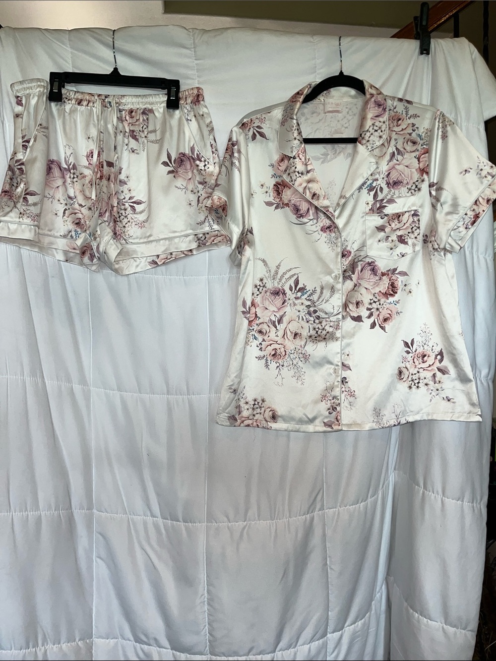 Le Rose Floral Satin Pajama Shorts Set Cream Medium Button Front Sleepwear